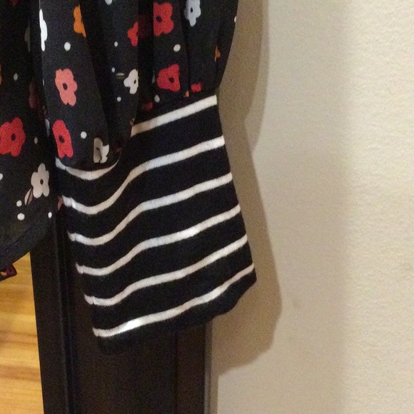 Heart of Cabi blouse - Picture 2 of 3